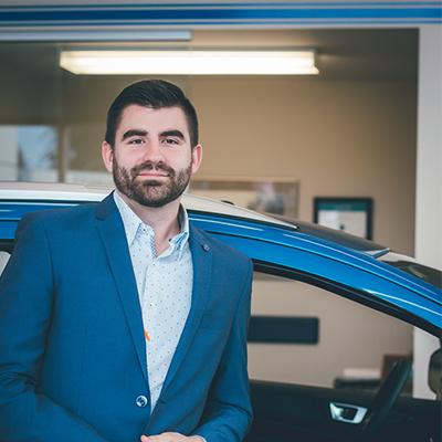 Cole Ellis : Sales Consultant